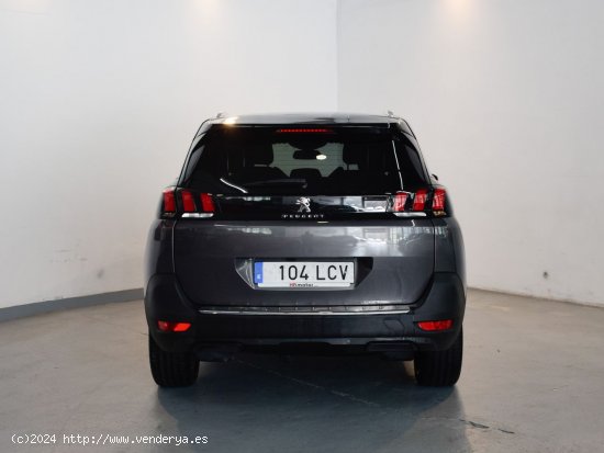 Peugeot 5008 Allure - Manresa