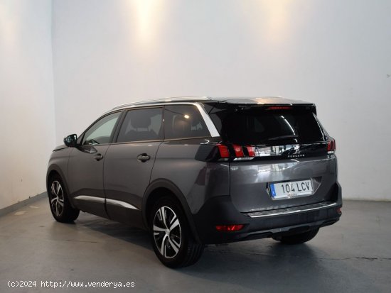 Peugeot 5008 Allure - Manresa