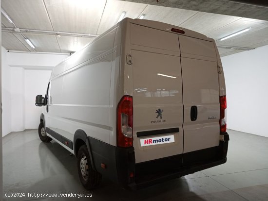 Peugeot Boxer 435 L4H2 BlueHDi 130 - Madrid