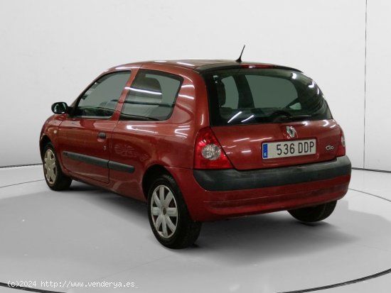 Renault Clio Authentique - Barcelona