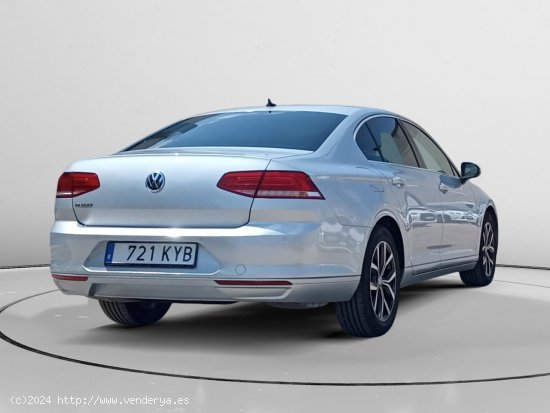 Volkswagen Passat Advance BMT - Madrid