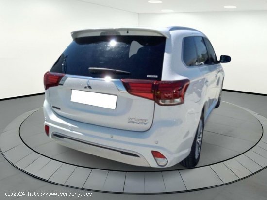 Mitsubishi Outlander 2.4 PHEV Kaiteki Auto 4WD - LEGANES