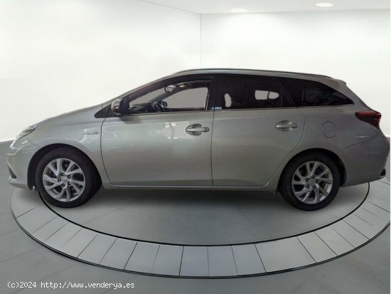 Toyota Auris FAMILIAR 1.8 140H ACTIVE TOURING SPORTS - LEGANES