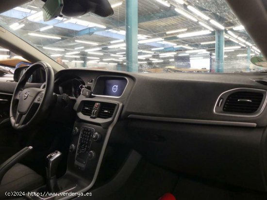 Volvo V40 2.0 D2 ECO KINETIC - LEGANES