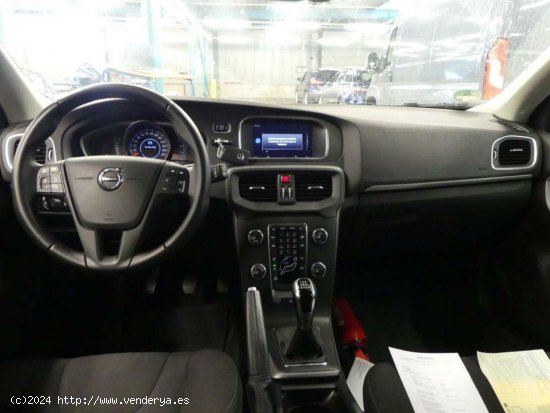 Volvo V40 2.0 D2 ECO KINETIC - LEGANES