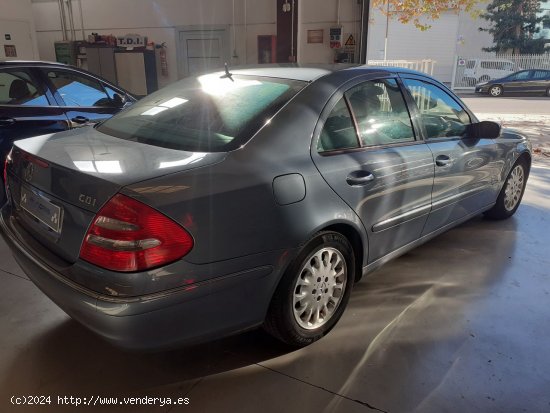 Mercedes Clase E 270 CDI - Reus