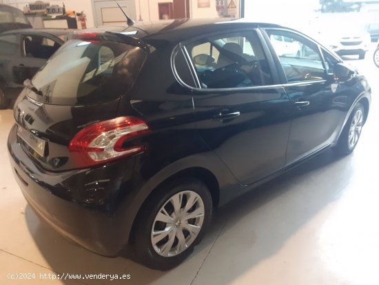 Peugeot 208 1.0 Access Puretech - Reus