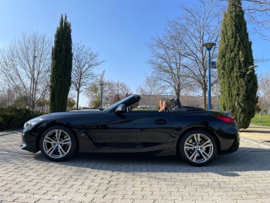 BMW Z4 sDrive Auto 30i 258cv 8 vel. *IVA deducible* *Garantía BMW* *2023* *21.000 km* *Nacional* - 