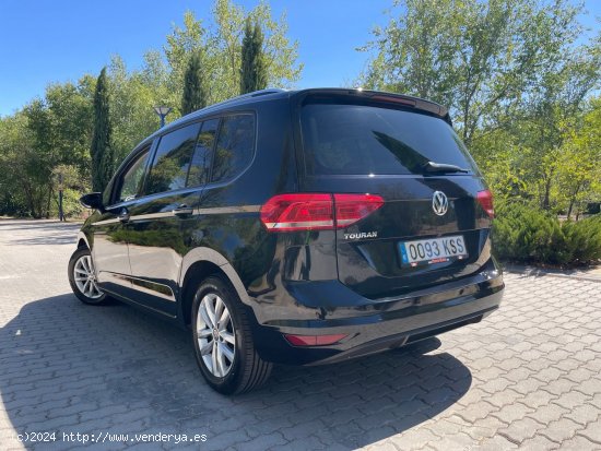 Volkswagen Touran Advance 7 Plazas 1.6 TDI 115cv 6 vel. *IVA deducible* *Nacional* *216€/mes* - Ma