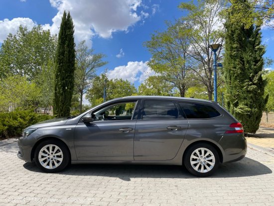 Peugeot 308 SW Style 1.5 HDi 130cv 6 vel. *IVA deducible* *163.000 km* *2019* *Nacional* *139€/mes