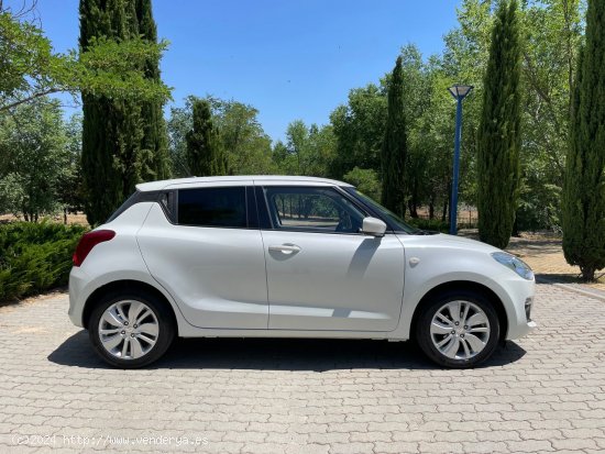 Suzuki Swift GLE 1.2 Mild Hybrid 90cv. *IVA deducible* *Pegatina ECO* *2020* *Nacional* *194€/mes*