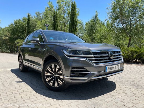 Volkswagen Touareg eHybrid Eleg Tip 4M 3.0 V6 TSI 381cv 8 vel. *IVA deducible* *78.000 km* *2021* *N