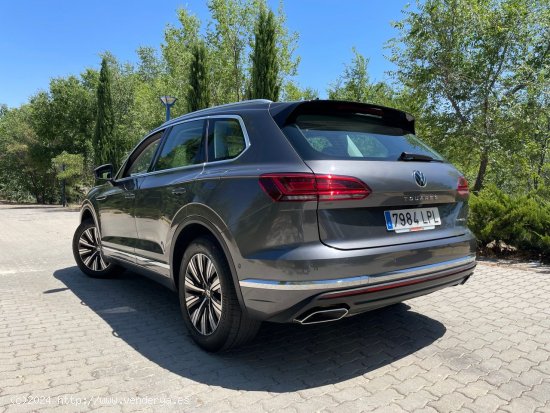 Volkswagen Touareg eHybrid Eleg Tip 4M 3.0 V6 TSI 381cv 8 vel. *IVA deducible* *78.000 km* *2021* *N