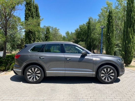 Volkswagen Touareg eHybrid Eleg Tip 4M 3.0 V6 TSI 381cv 8 vel. *IVA deducible* *78.000 km* *2021* *N