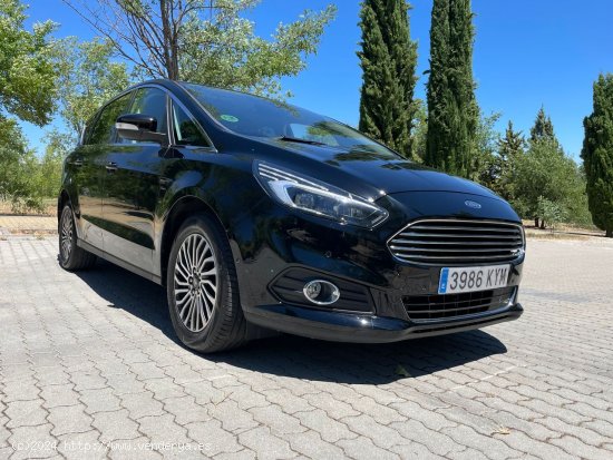 Ford S Max Titanium 2.0 TDCi Panther 150cv 6 vel. *IVA deducible* *Nacional* *251€/mes* - Madrid