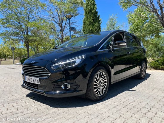 Ford S Max Titanium 2.0 TDCi Panther 150cv 6 vel. *IVA deducible* *Nacional* *251€/mes* - Madrid