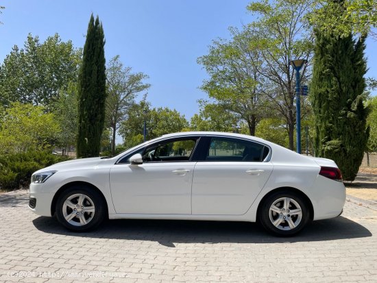 Peugeot 508 Active 1.6 HDI 120cv 6 vel. *IVA deducible* *169.000 km* *2018* *Nacional* *168€/mes* 