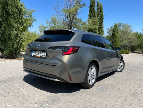 Toyota Corolla Touring Sports Business Plus e-CVT 125H 1.8 122cv. *IVA deducible* *2020* *Nacional* 