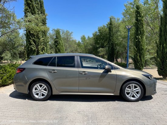 Toyota Corolla Touring Sports Business Plus e-CVT 125H 1.8 122cv. *IVA deducible* *2020* *Nacional* 