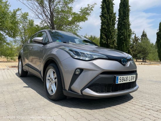 Toyota C-HR Active 125H 1.8 122cv. *IVA deducible* *Distintivo ECO* *Modelo nuevo* *Año 2020* *Naci