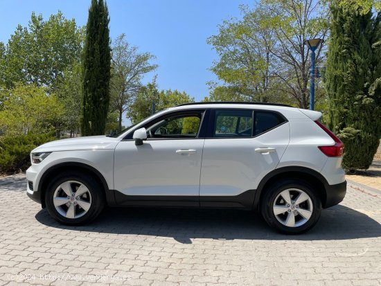 Volvo XC40 2.0 D3 150cv 6 vel. *IVA deducible* *174.000 km* *Año 2020* *Nacional* *283€/mes* - Ma