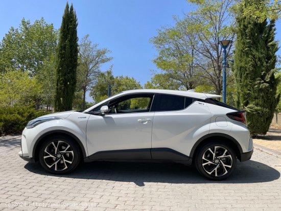 Toyota C-HR Advance 125H 1.8 122cv. *IVA deducible* *Modelo nuevo* *132.000 km* *2021* *Nacional* - 