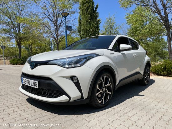 Toyota C-HR Advance 125H 1.8 122cv. *IVA deducible* *Modelo nuevo* *132.000 km* *2021* *Nacional* - 