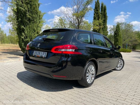 Peugeot 308 SW Bussines Line B - Madrid