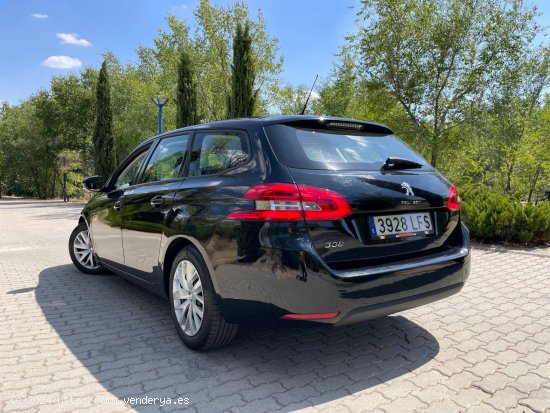 Peugeot 308 SW Bussines Line B - Madrid