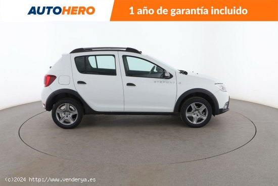 Dacia Sandero 0.9 TCe Stepway Essential - 