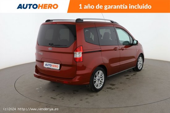 Ford Tourneo Courier 1.0 EcoBoost Titanium - 