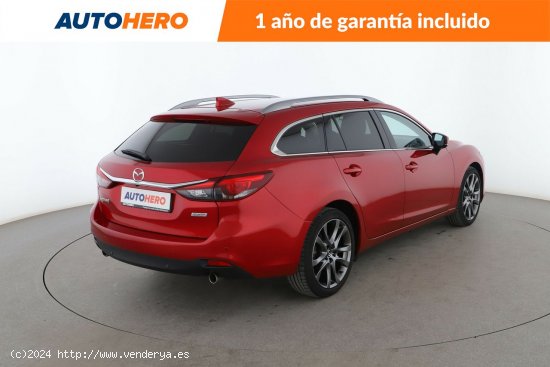 Mazda 6 2.5 GE Luxury - 