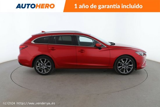 Mazda 6 2.5 GE Luxury - 