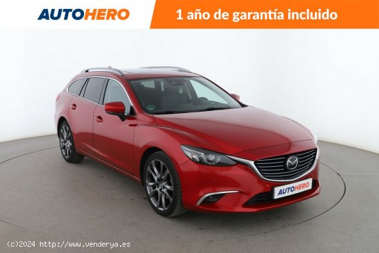 Mazda 6 2.5 GE Luxury - 