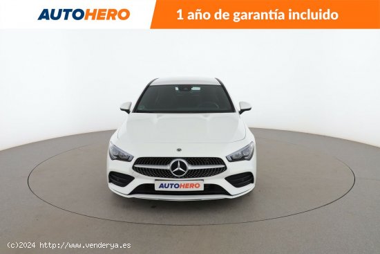 Mercedes CLA 200 AMG Line - 