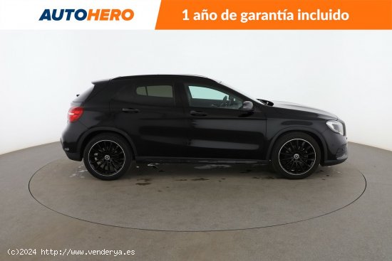 Mercedes GLA 200 AMG Line - 