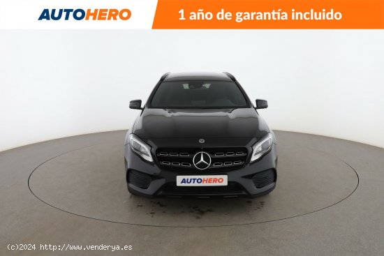 Mercedes GLA 200 AMG Line - 