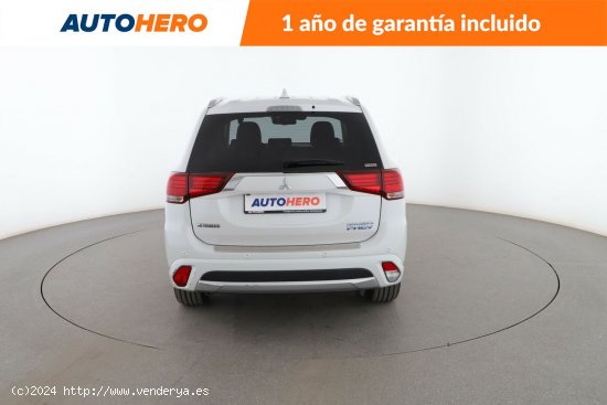 Mitsubishi Outlander 2.0 PHEV Kaiteki 4WD - 