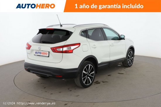 Nissan Qashqai 1.6 Tekna - 