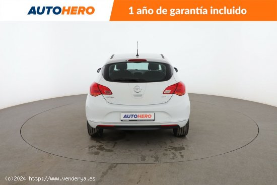 Opel Astra 1.7 CDTI Selective - 