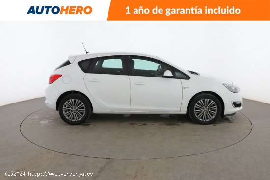 Opel Astra 1.7 CDTI Selective - 