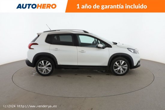 Peugeot 2008 1.2 PureTech Allure - 