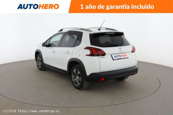 Peugeot 2008 1.2 PureTech Signature - 