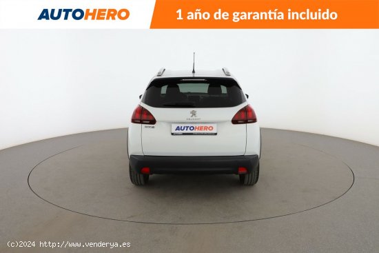 Peugeot 2008 1.2 PureTech Signature - 