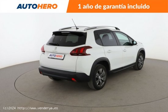 Peugeot 2008 1.2 PureTech Signature - 