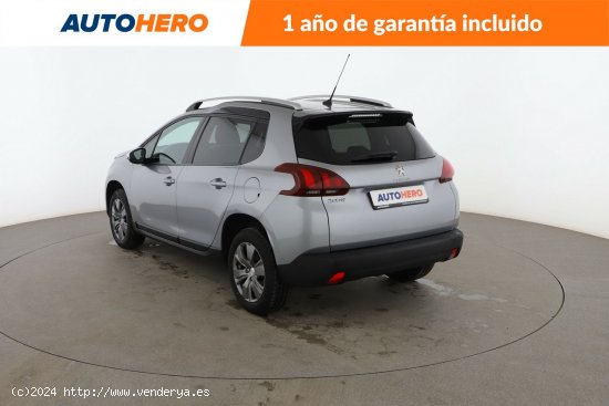 Peugeot 2008 1.2 PureTech Style - 