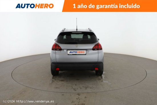 Peugeot 2008 1.2 PureTech Style - 