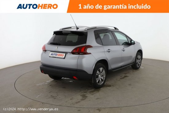 Peugeot 2008 1.2 PureTech Style - 