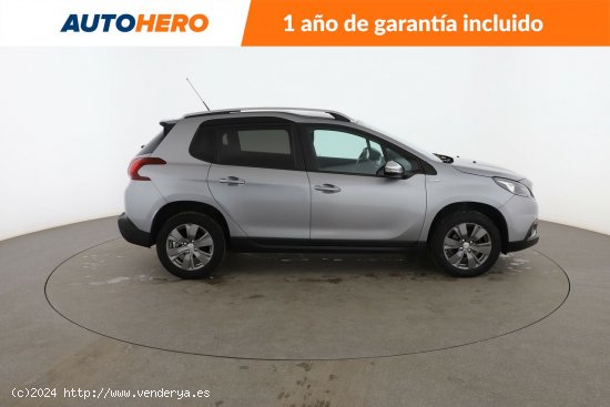 Peugeot 2008 1.2 PureTech Style - 