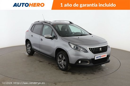 Peugeot 2008 1.2 PureTech Style - 